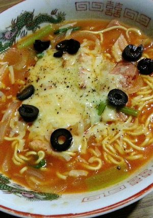 グリーンプレミアムでトマトチーズラーメン-レシピのメイン写真
