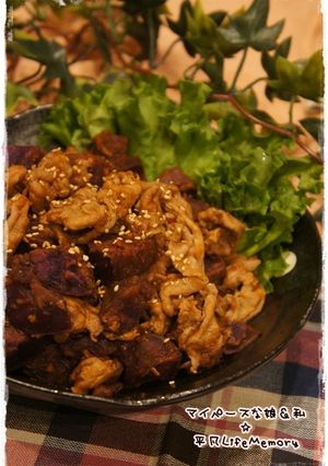 紫芋と豚肉の食べるラー油炒め-レシピのメイン写真