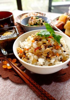 肉無しヘルシー☆五目そぼろの混ぜご飯!-レシピのメイン写真