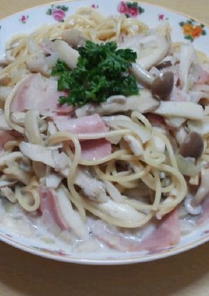 秋冬にピッタリ☆キノコのクリームパスタ-レシピのメイン写真
