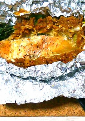 スキレットで秋鮭ホイル焼き。ゴマ味噌味-レシピのメイン写真