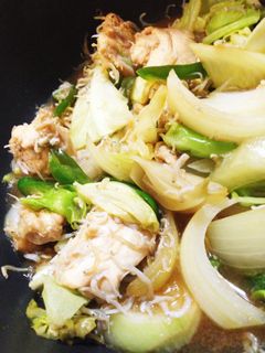 ジンジャー香る♪胸肉としらすの野菜炒め煮-レシピのメイン写真