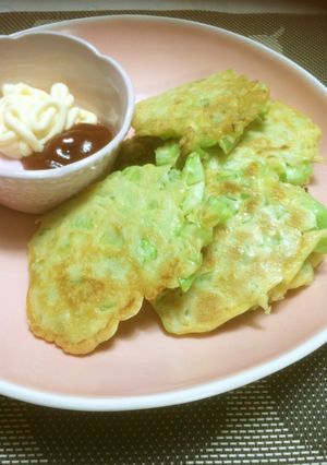 ブロッコリーの茎のおやき♡-レシピのメイン写真