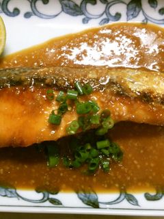 簡単!ジューシー♪鮭のにんにく醤油焼き!-レシピのメイン写真