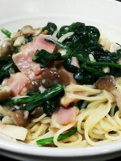 ほうれん草とキノコのクリームパスタ-レシピのメイン写真