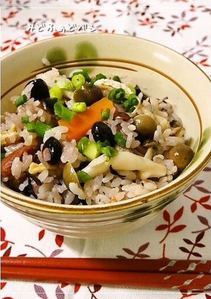 黒豆香ばし✿五目炊き込みご飯-レシピのメイン写真