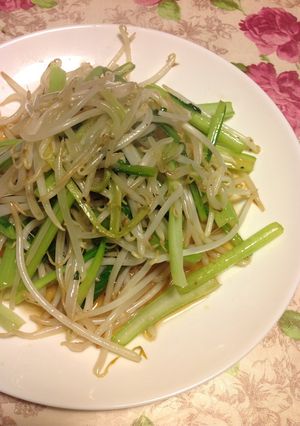あと1品に、もやしと小松菜の炒め物-レシピのメイン写真