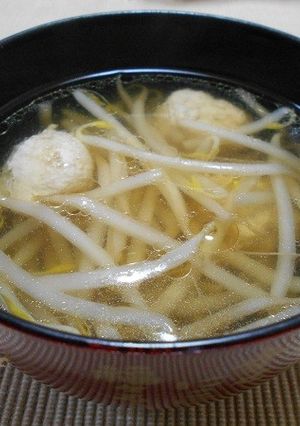 創味シャンタンDXを使って鶏団子スープ-レシピのメイン写真