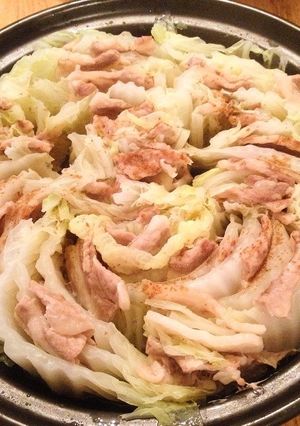 タジン鍋で作る！豚バラ白菜ミルフィーユ鍋-レシピのメイン写真