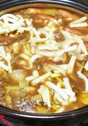 リメイク❗残ったカレーでカレーチーズ鍋-レシピのメイン写真