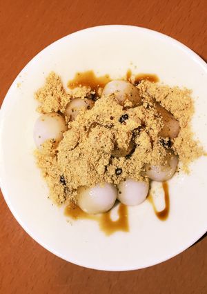 チアシード入り白玉だんごのきな粉がけ-レシピのメイン写真