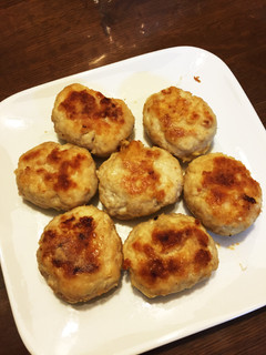 鶏ミンチで!チーズinハンバーグ♡-レシピのメイン写真
