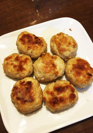 鶏ミンチで！チーズinハンバーグ♡-レシピのメイン写真