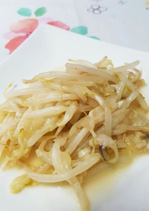 簡単もやしの鶏ガラスープ蒸し-レシピのメイン写真