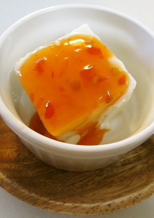 豆腐にスィートチリソースのせて☆簡単一品-レシピのメイン写真