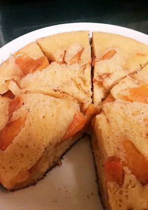 炊飯器で簡単♡柿を使った季節のケーキ-レシピのメイン写真