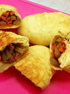 きんぴらごぼうをリメイク♪簡単おやき風-レシピのメイン写真