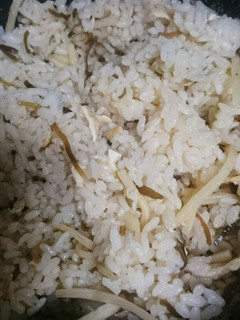 水煮細切り筍と塩昆布で炊き込みご飯☆-レシピのメイン写真