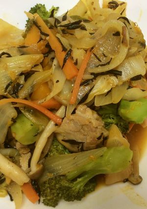 ひじき煮リメイク。鳥肉と野菜の炒め物-レシピのメイン写真
