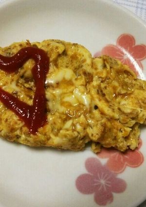 カレー風味のふわふわプレーンオムレツ-レシピのメイン写真