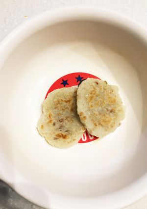 簡単♪離乳食中期〜 里芋と胡麻のおやき-レシピのメイン写真