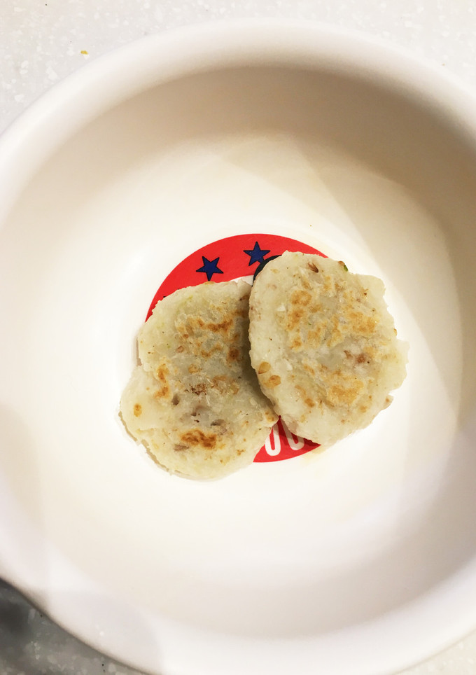 簡単♪離乳食中期〜 里芋と胡麻のおやき-レシピのメイン写真
