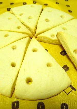 【簡単】かわいい穴あきチーズクッキー♪-レシピのメイン写真
