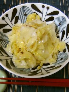 キャベツのホットサラダ~お鍋で蒸し炒め-レシピのメイン写真