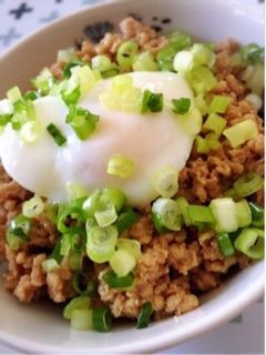 鶏そぼろ丼-レシピのメイン写真