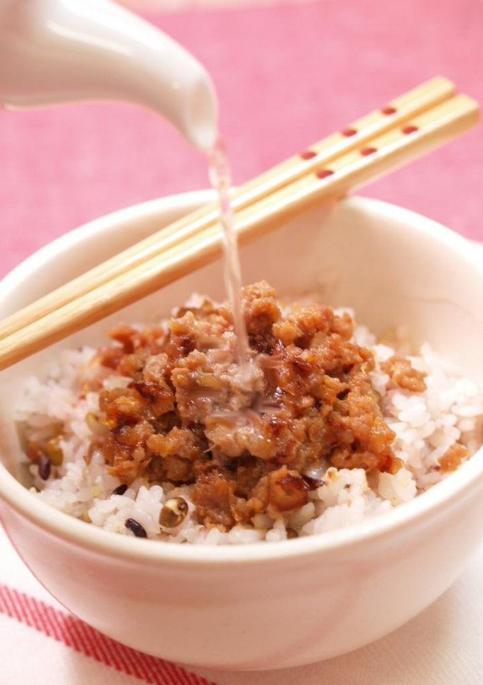 肉味噌十穀ご飯の和風だしスープがけ-レシピのメイン写真