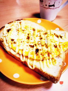 目玉焼きのせカレーマヨトースト(´ω`)-レシピのメイン写真
