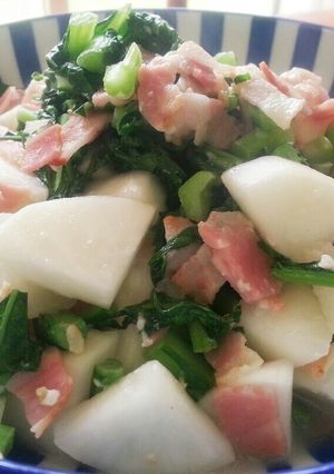 かぶと葉っぱまるごと塩麹炒め-レシピのメイン写真