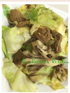"大豆のお肉"とキャベツのマヨカレー炒め-レシピのメイン写真