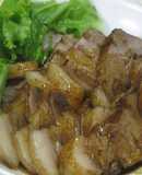 【超簡単】豚肩ロースかたまり肉のソース煮
