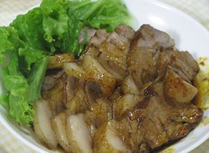 【超簡単】豚肩ロースかたまり肉のソース煮-レシピのメイン写真