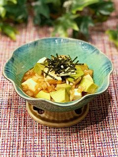 簡単♪ アボカドと長芋の醤油ドレ和え-レシピのメイン写真