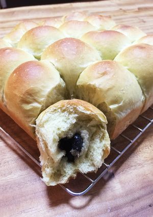 HBで簡単★抹茶ふわふわ黒豆パン-レシピのメイン写真