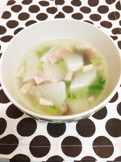 カブとベーコンのあっさりスープ-レシピのメイン写真
