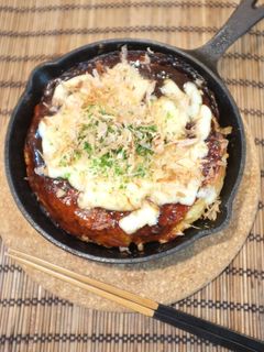 スキレットで!餅チーズお好み焼き♪-レシピのメイン写真