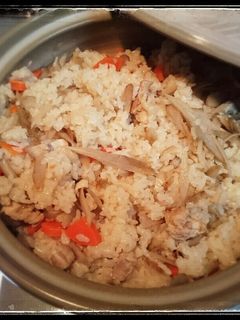 土鍋で‼ 鶏ごぼうの炊き込みご飯☆-レシピのメイン写真