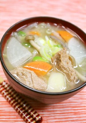 大豆のお肉で＊具だくさん食べる味噌汁-レシピのメイン写真
