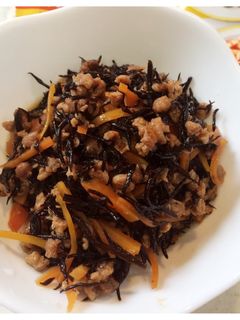 大豆のお肉で♪ひじきの煮物-レシピのメイン写真