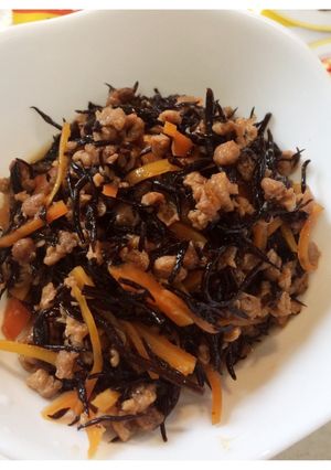 大豆のお肉で♪ひじきの煮物-レシピのメイン写真