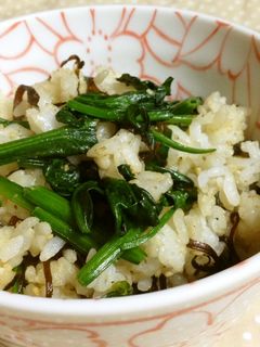 栄養満点!ほうれん草と塩昆布の混ぜ御飯-レシピのメイン写真