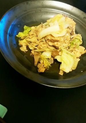 簡単時短♪鮭缶とキャベツのバタポン炒め-レシピのメイン写真