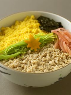 オークラ東京☆鶏そぼろごはん-レシピのメイン写真