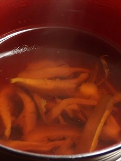 天然ブナシメジと椎茸のお吸い物-レシピのメイン写真