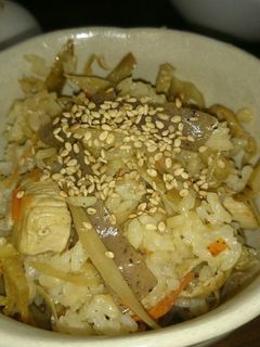 ごぼうたっぷり炊き込み風混ぜご飯-レシピのメイン写真