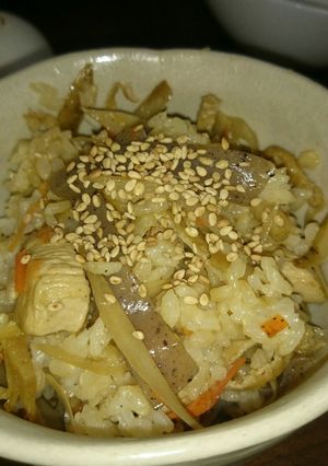 ごぼうたっぷり炊き込み風混ぜご飯-レシピのメイン写真