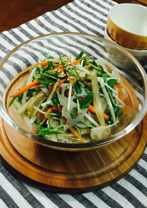 シャキシャキ水菜と根菜の胡麻酢サラダ-レシピのメイン写真